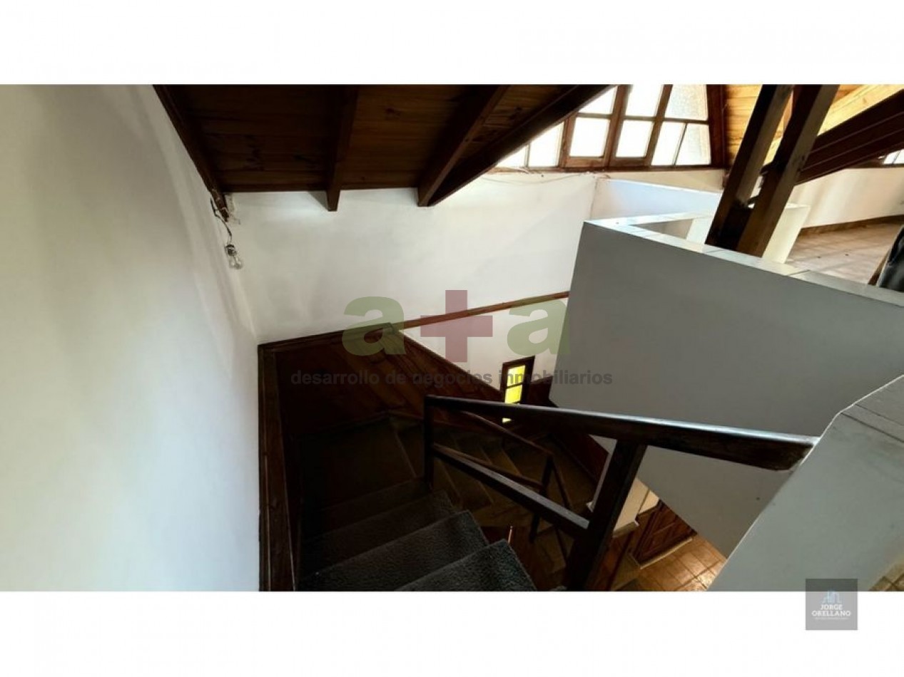 VENTA CASA 4 DORMITORIOS Y DEPARTAMENTO DOS AMBIENTES BARRIO ZACAGNINI