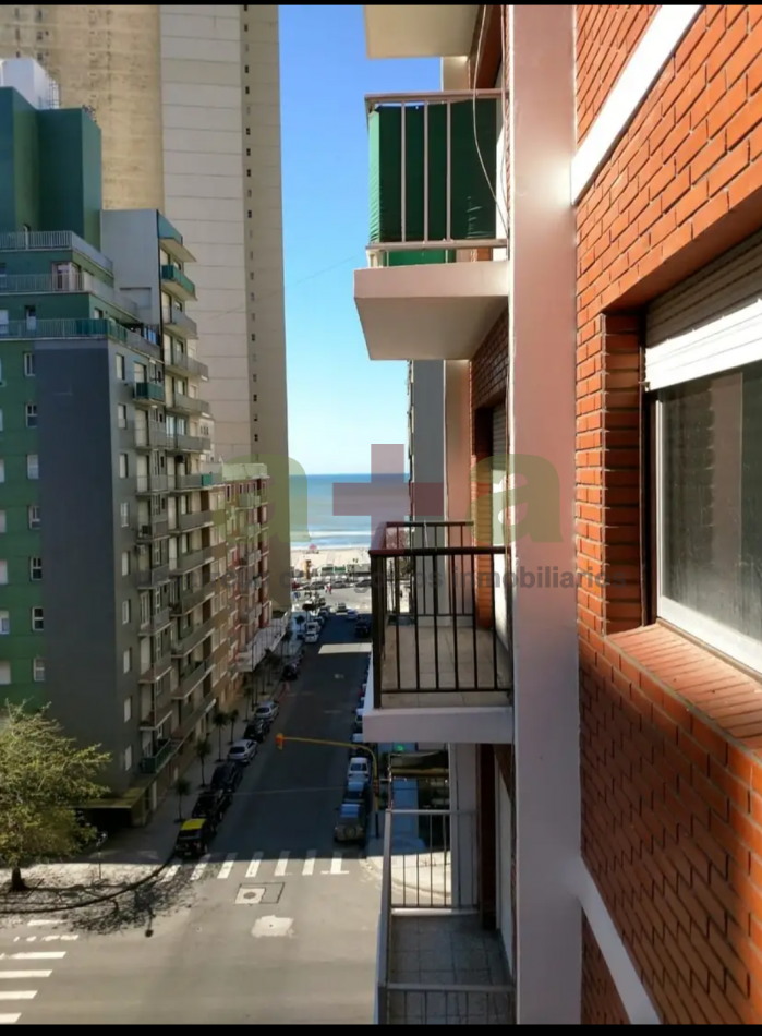 DEPARTAMENTO DOS AMBIENTES A LA CALLE CON BALCON