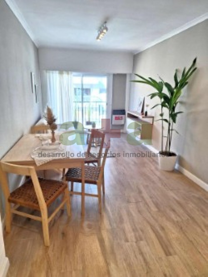 VENTA DEPTO 3 AMBIENTES A LA CALLE CON BALCON