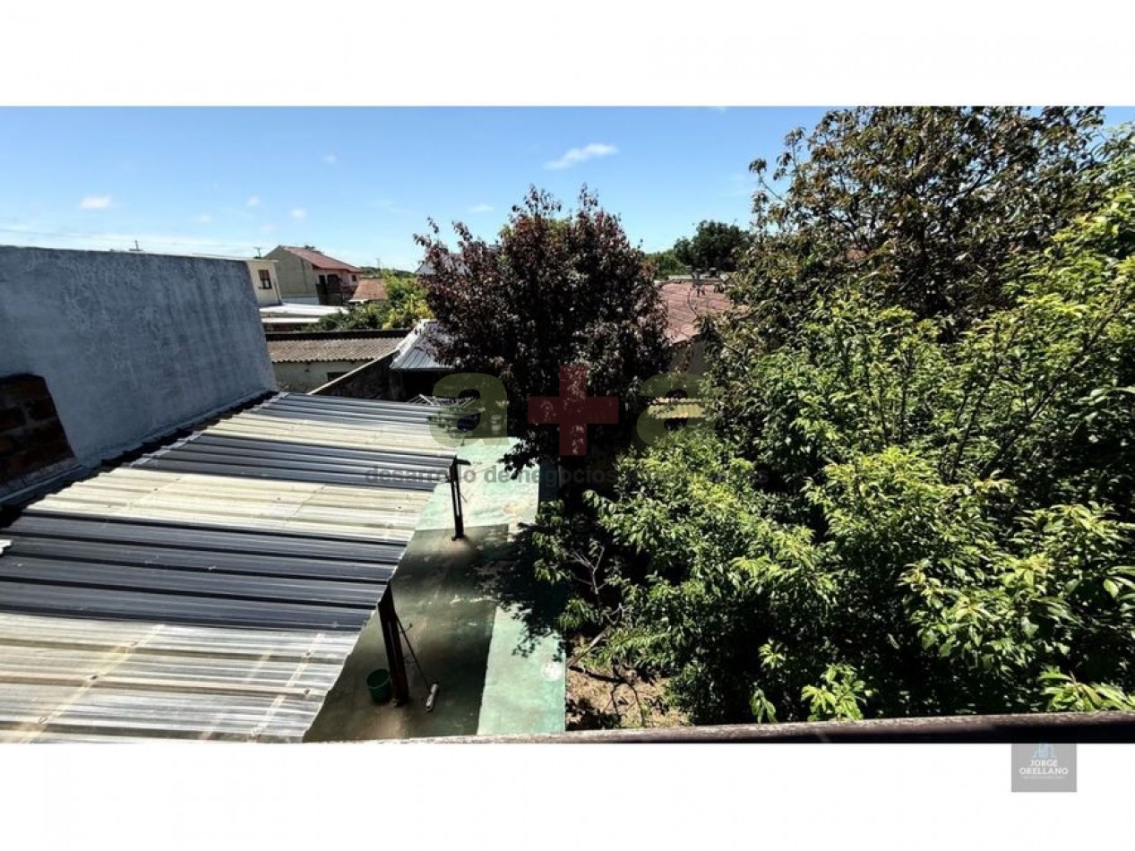 VENTA CASA 4 DORMITORIOS Y DEPARTAMENTO DOS AMBIENTES BARRIO ZACAGNINI