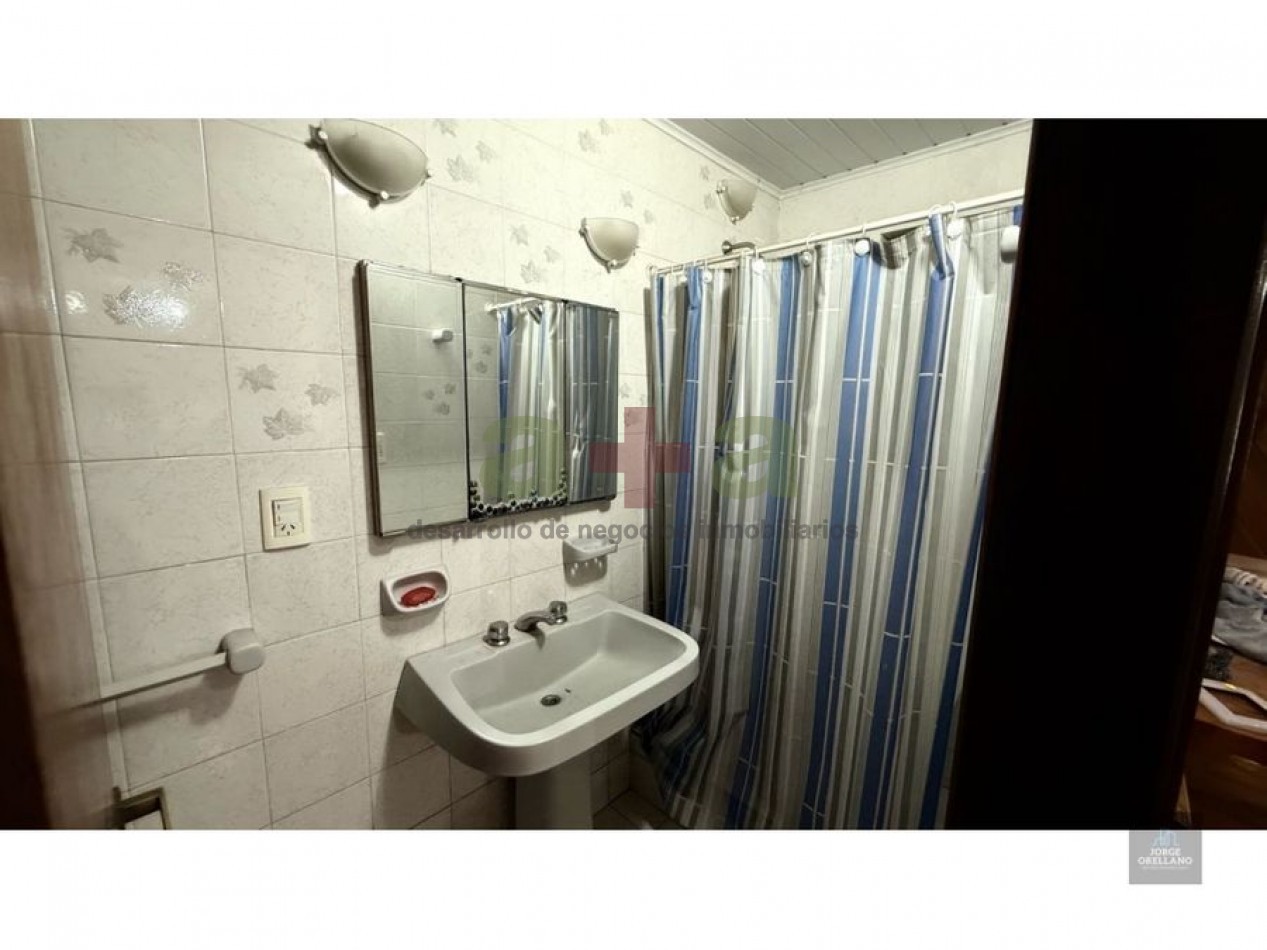 VENTA CASA 4 DORMITORIOS Y DEPARTAMENTO DOS AMBIENTES BARRIO ZACAGNINI