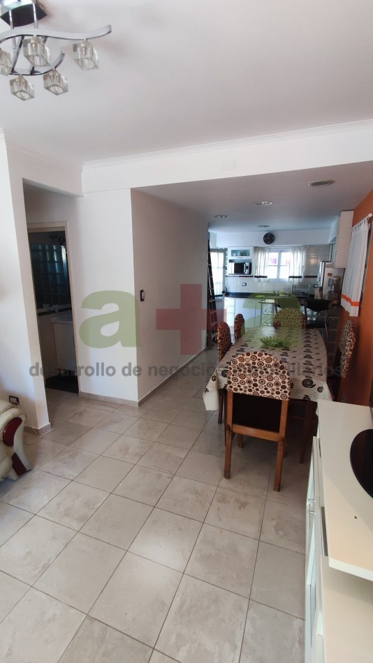 ALQUILER CASA 3 AMBIENTES