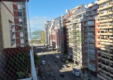 DOS AMBIENTES AL FRENTE CON VISTA LATERAL AL MAR